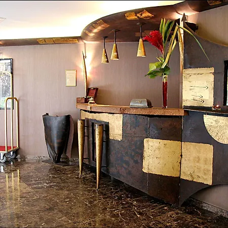 Hotel Pavillon Opéra Grands Boulevards 3*