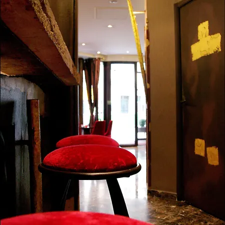 Pavillon Opéra Grands Boulevards Hotel 3*