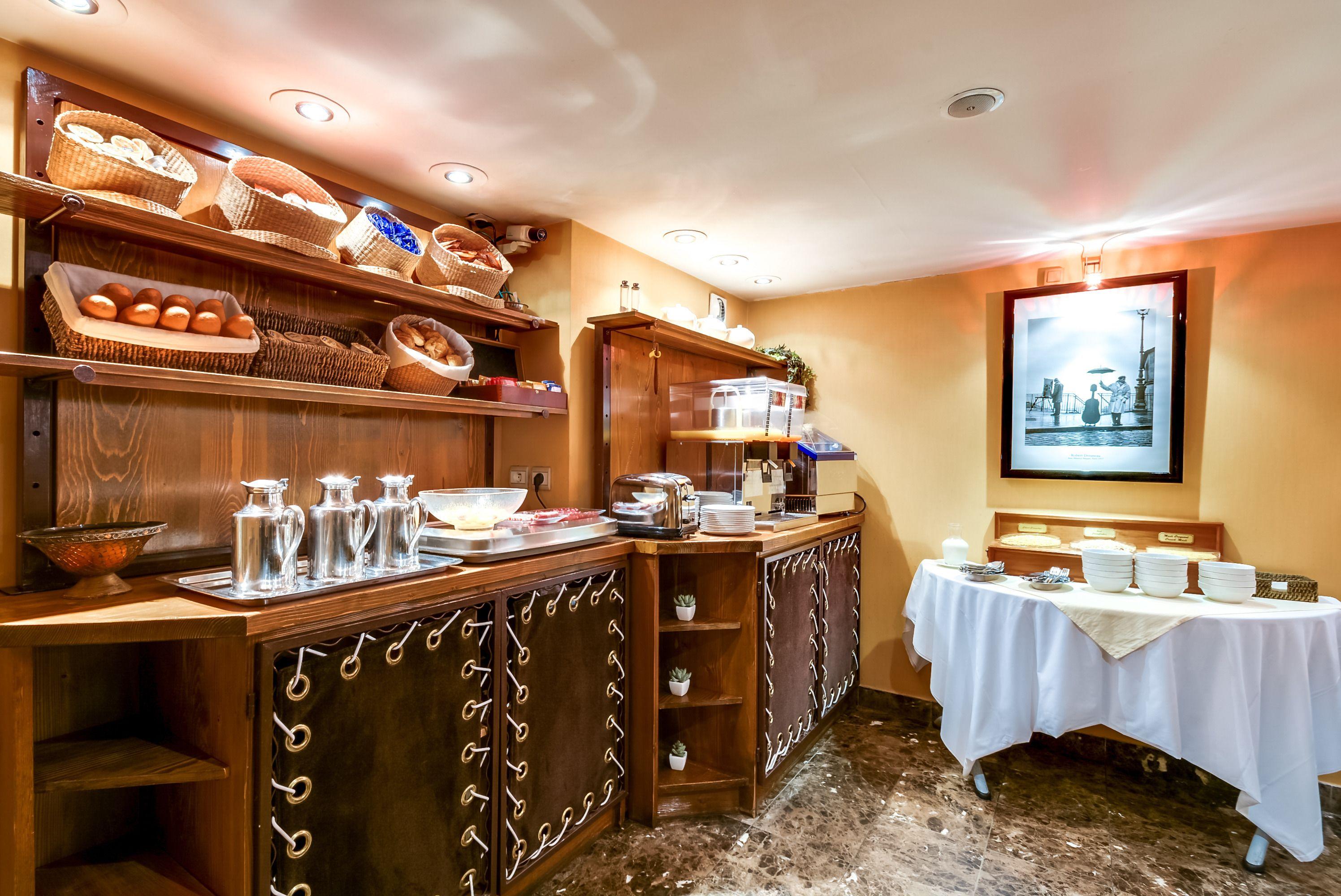 Hotel Pavillon Opéra Grands Boulevards 3*